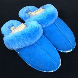 UGG Slippers Size 10 Like New